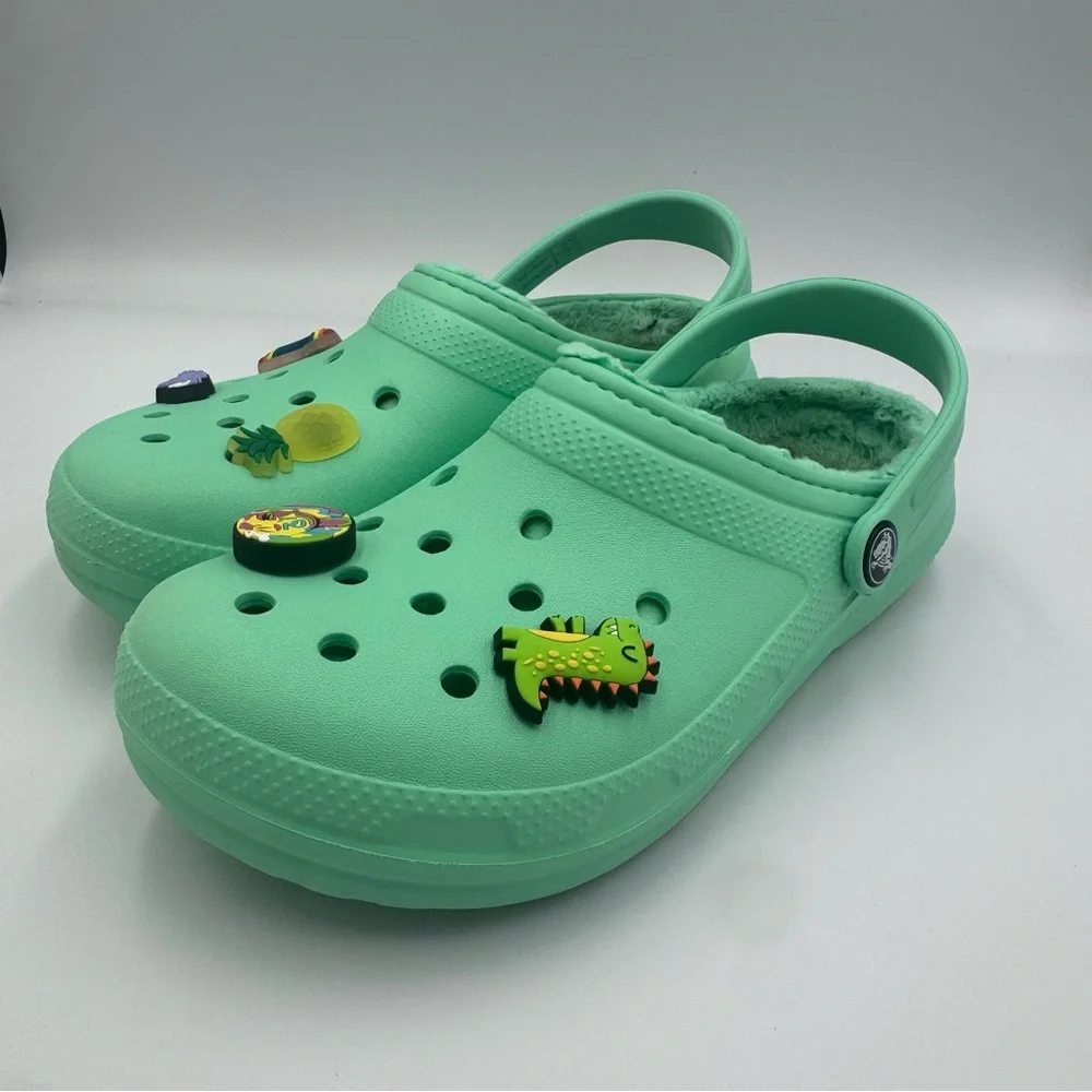 Crocs Classic Faux Fur Lined Clogs Mint Green Slip On Youth Junior size 4